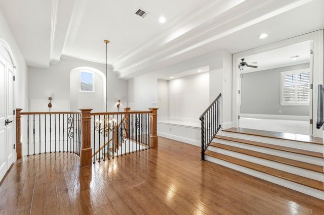 5637 Overbrook Lane, Houston, TX 77056