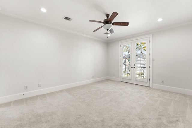 5637 Overbrook Lane, Houston, TX 77056