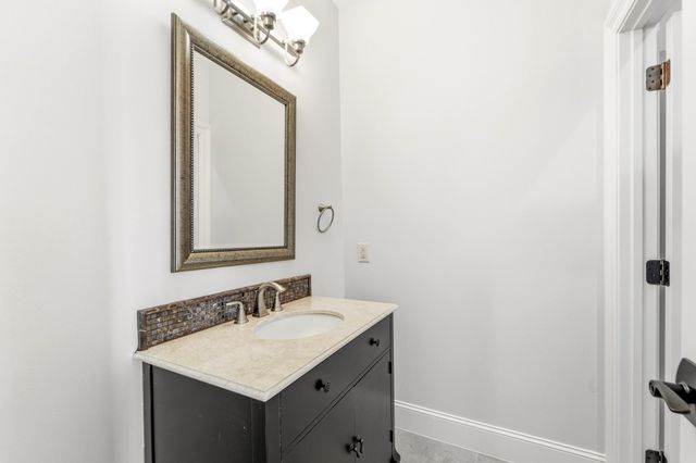 5637 Overbrook Lane, Houston, TX 77056