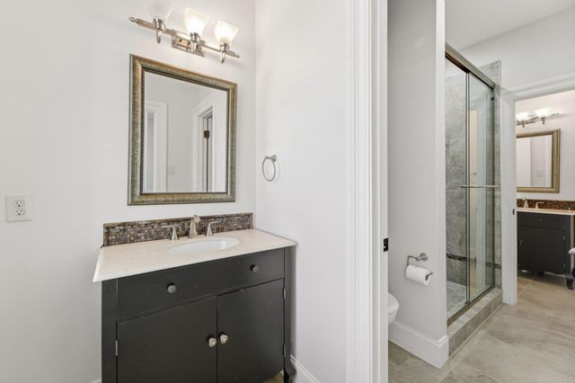 5637 Overbrook Lane, Houston, TX 77056