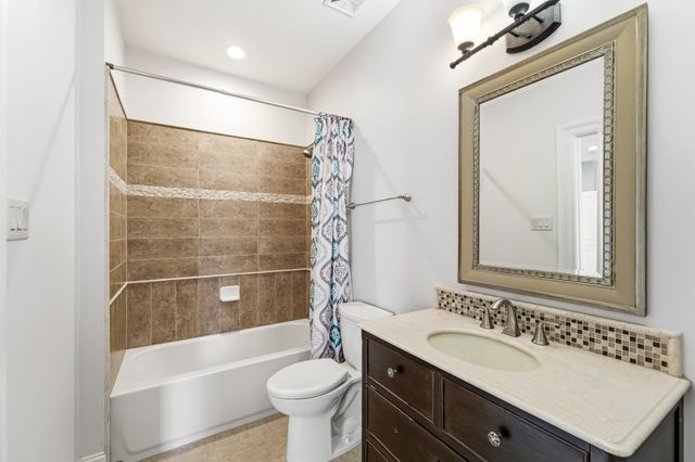 5637 Overbrook Lane, Houston, TX 77056