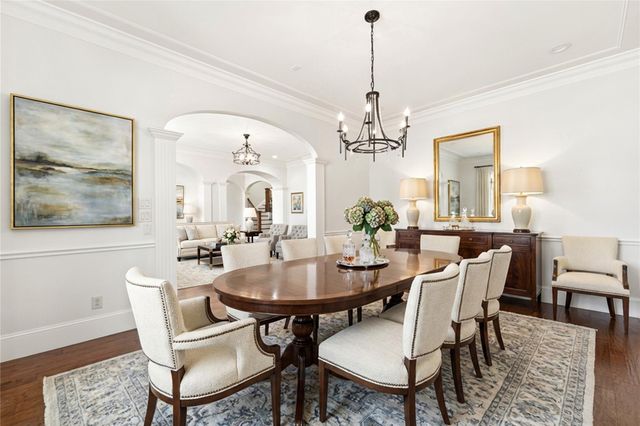 5637 Overbrook Lane, Houston, TX 77056