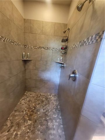 22908 E 41ST Terrace S, Blue Springs, MO 64015