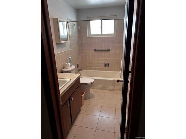 1837 Jewel Dr, Longmont, CO 80501