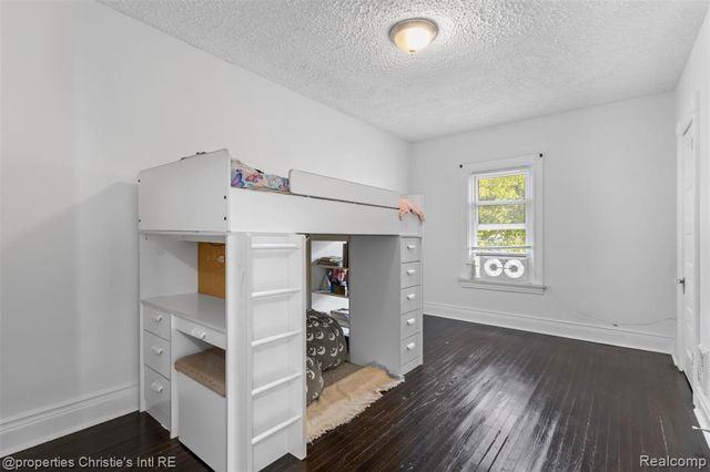 569 Melbourne Street, Detroit, MI 48202