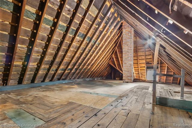 569 Melbourne Street, Detroit, MI 48202