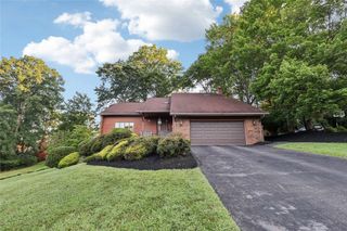 293 Lancewood Pl, Hempfield Twp, PA 15601