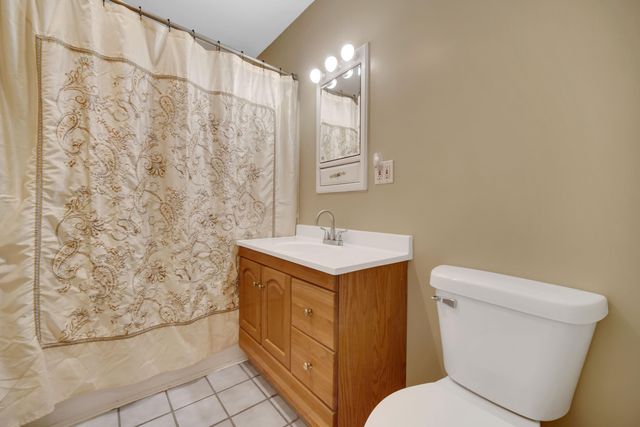 2643 Glenwood Street, Highland, IN 46322