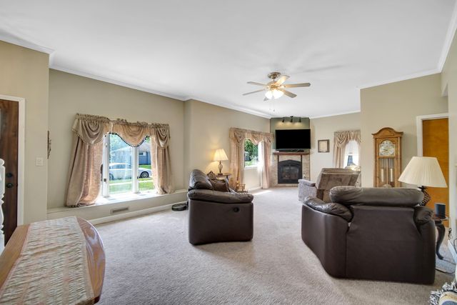 2643 Glenwood Street, Highland, IN 46322