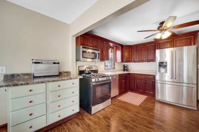 2643 Glenwood Street, Highland, IN 46322