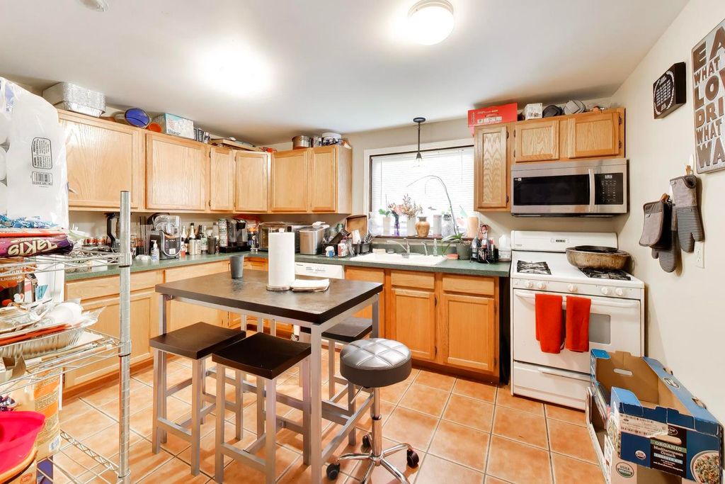 Image 54 of property listing at 5333 W Foster Avenue, Chicago, IL 60630