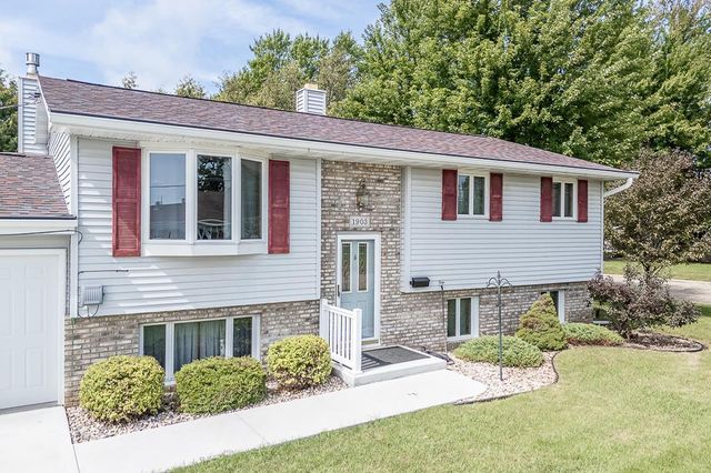 1903 LAWRENCE STREET, New London, WI 54961
