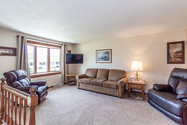 1903 LAWRENCE STREET, New London, WI 54961