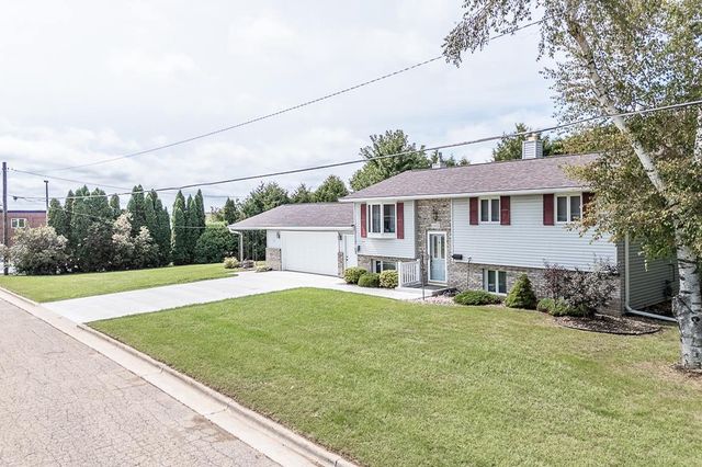 1903 LAWRENCE STREET, New London, WI 54961