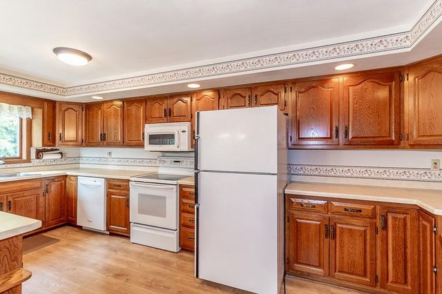 1903 LAWRENCE STREET, New London, WI 54961