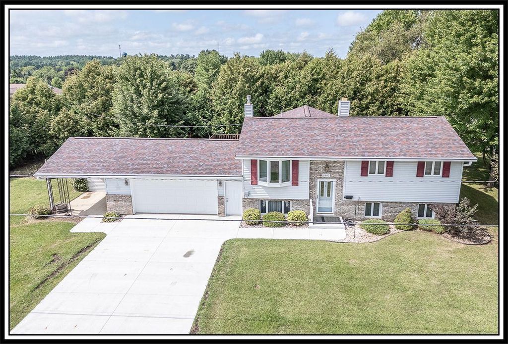 1903 LAWRENCE STREET, New London, WI 54961