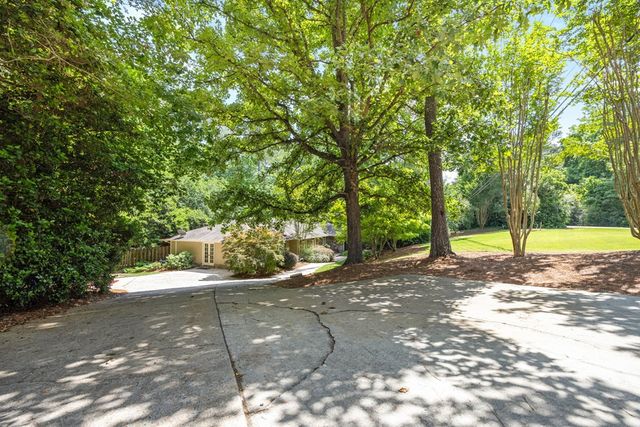 6724 Green Island Drive, Columbus, GA 31904