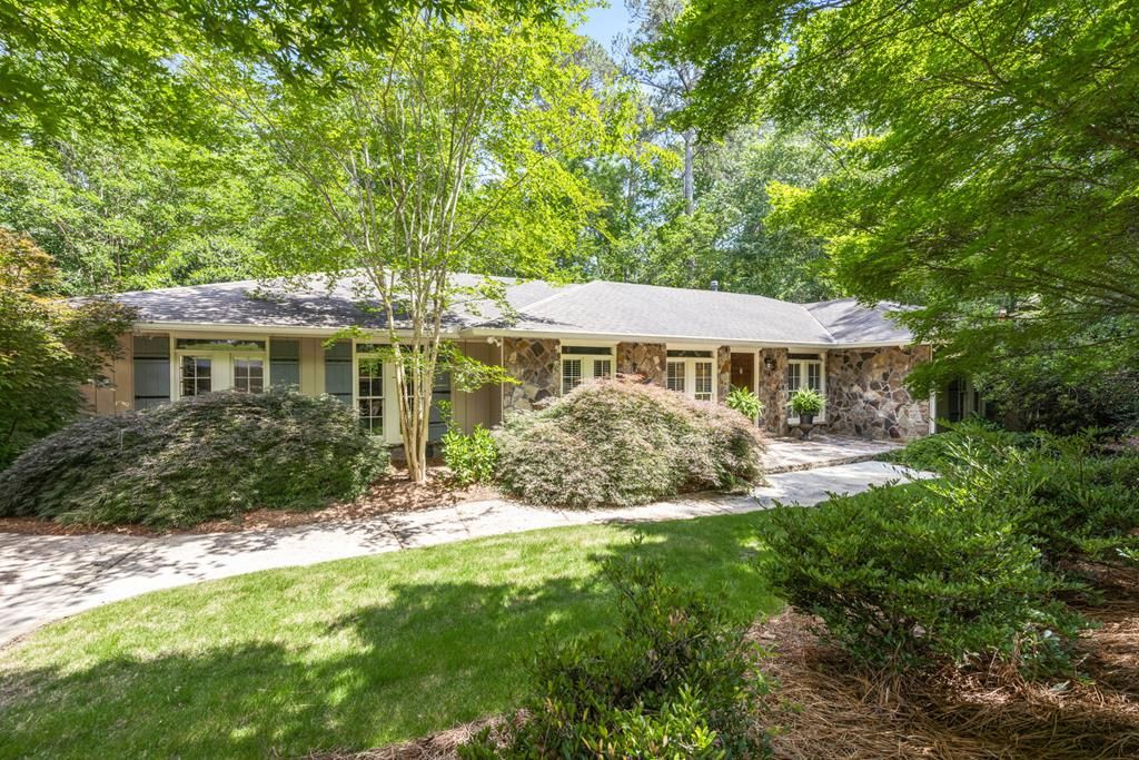 6724 Green Island Drive, Columbus, GA 31904