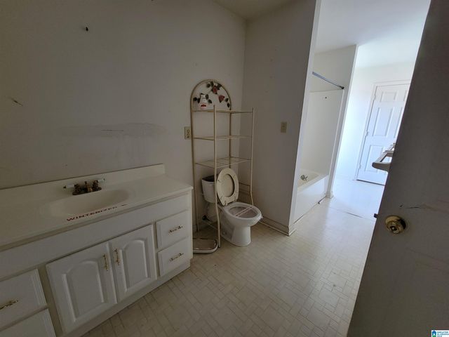 6808 FINLAND AVENUE, Birmingham, AL 35224