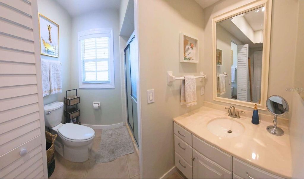 Image 22 of property listing at 5219 BIMINI DRIVE, Bradenton, FL 34210