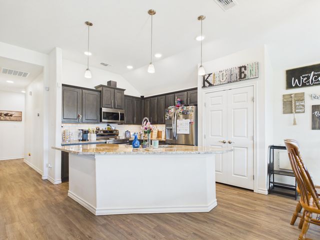 1957 Lamplighter Lane, San Angelo, TX 76904