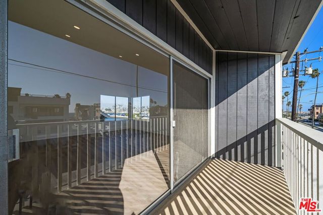 6821 E Ocean Boulevard, Long Beach, CA 90803