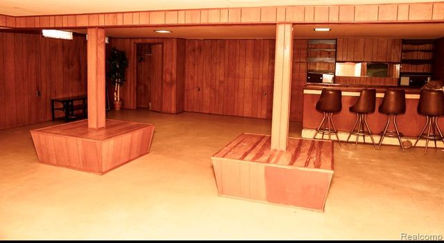 32851 Rugby Drive, Warren, MI 48088