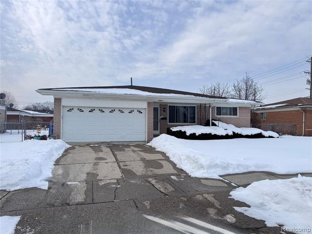 32851 Rugby Drive, Warren, MI 48088