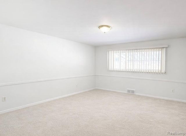 32851 Rugby Drive, Warren, MI 48088