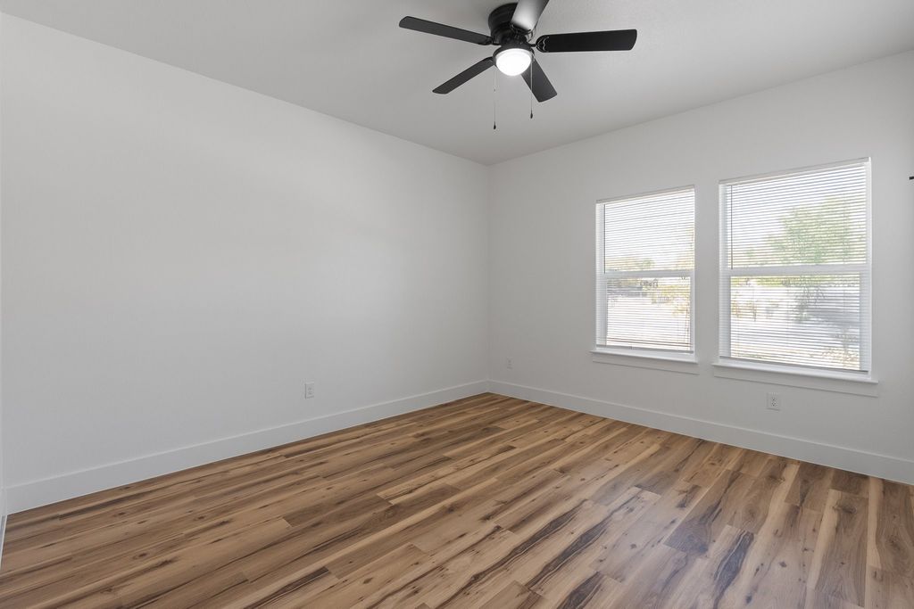 809 Tierney Road, Fort Worth, TX 76112 — photo 4