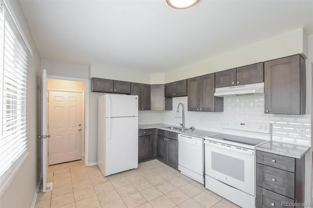 5522 Carson Street, Denver, CO 80239