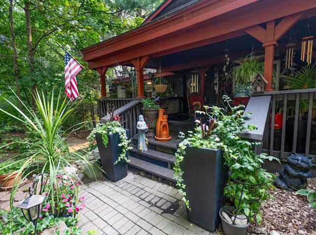 5912 English Avenue NE, Comstock Park, MI 49321