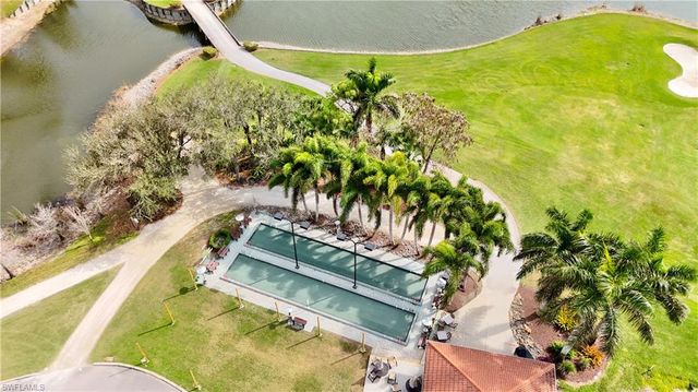 219 Glen Eagle CIR, Naples, FL 34104