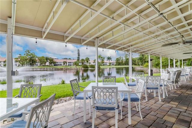 219 Glen Eagle CIR, Naples, FL 34104