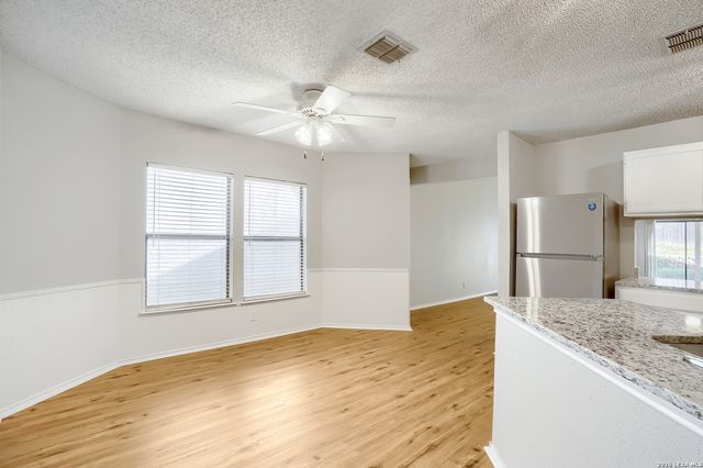 6355 Spring Time St, San Antonio, TX 78249