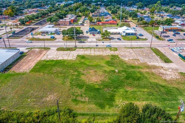 2801 Gerstner Memorial Drive, Lake Charles, LA 70601