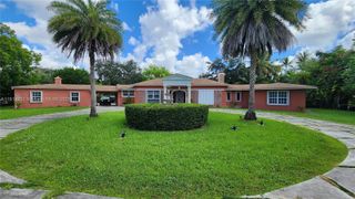 7945 Sunset Dr, Miami, FL 33143