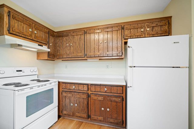 W144N4809 Stone DRIVE, Menomonee Falls, WI 53051