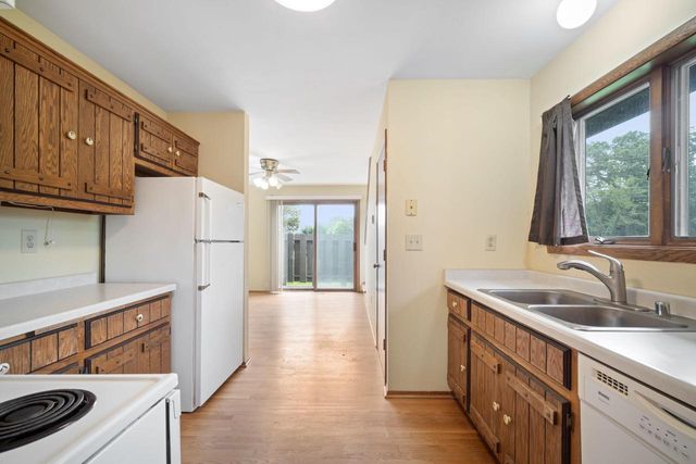 W144N4809 Stone DRIVE, Menomonee Falls, WI 53051