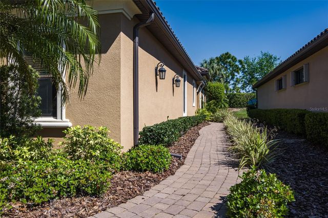 10413 HIGHLAND PARK PLACE, Palmetto, FL 34221