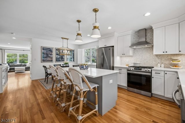 41 Milton Ave, Summit City, NJ 07901