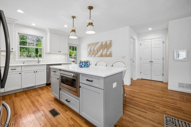 41 Milton Ave, Summit City, NJ 07901