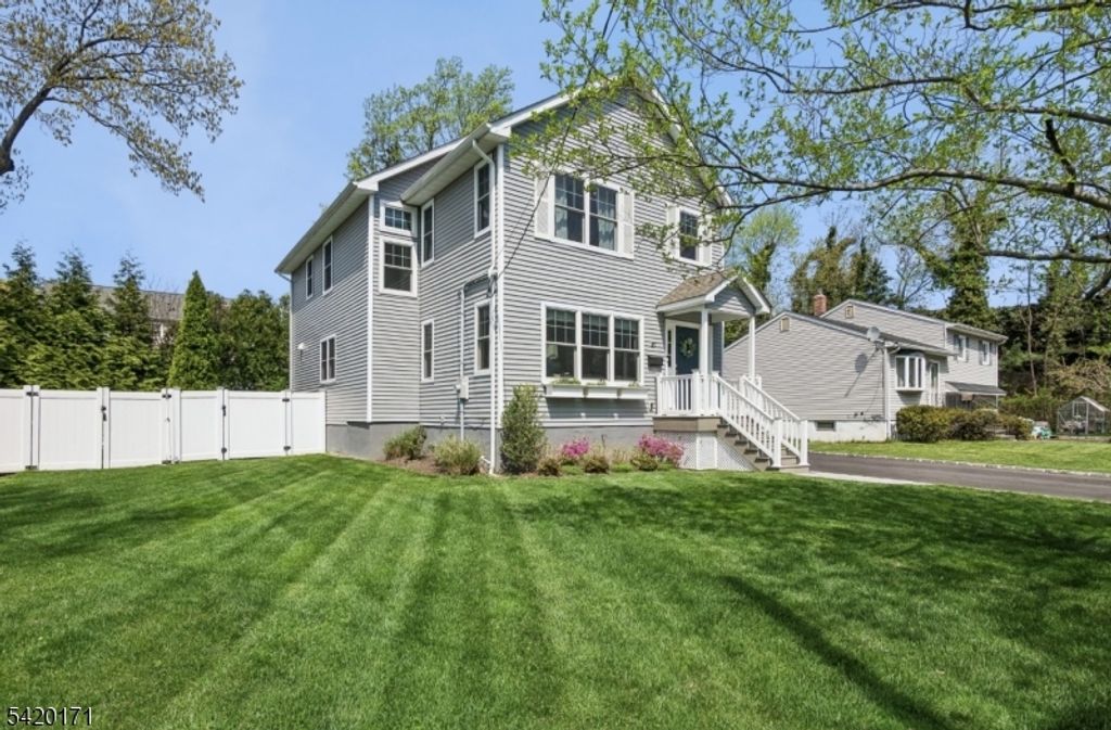 41 Milton Ave, Summit City, NJ 07901