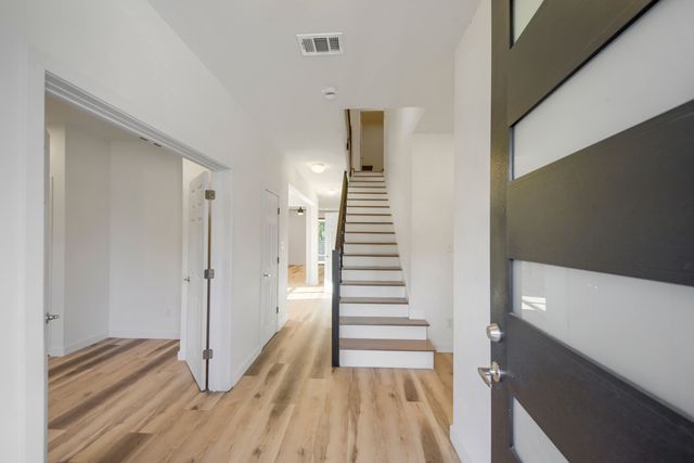 7305 Charbonneau Road, Lake Worth, TX 76135
