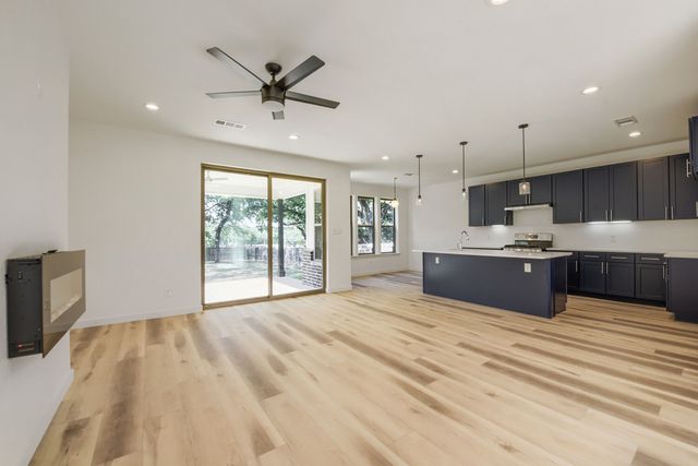7305 Charbonneau Road, Lake Worth, TX 76135
