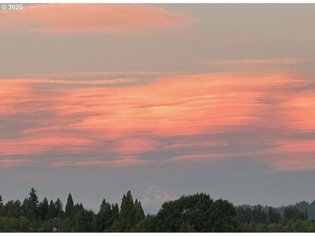 12160 Sw ROYAL Ct B, King City, OR 97224