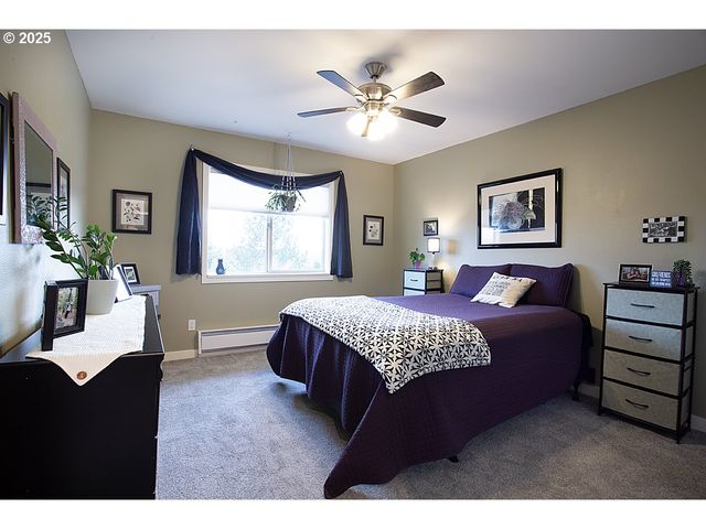 12160 Sw ROYAL Ct B, King City, OR 97224