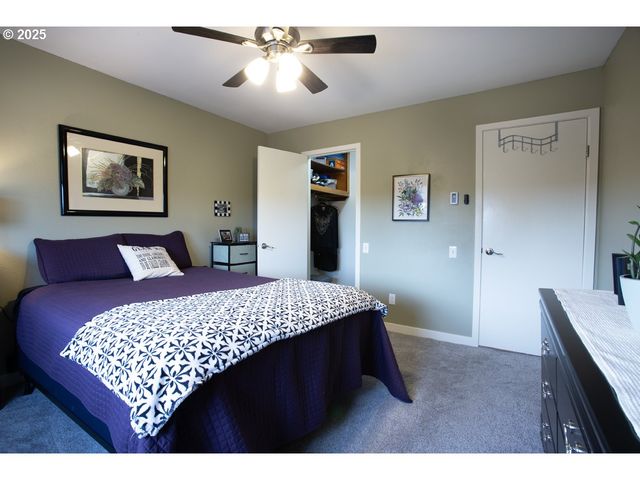 12160 Sw ROYAL Ct B, King City, OR 97224