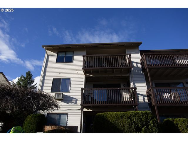 12160 Sw ROYAL Ct B, King City, OR 97224