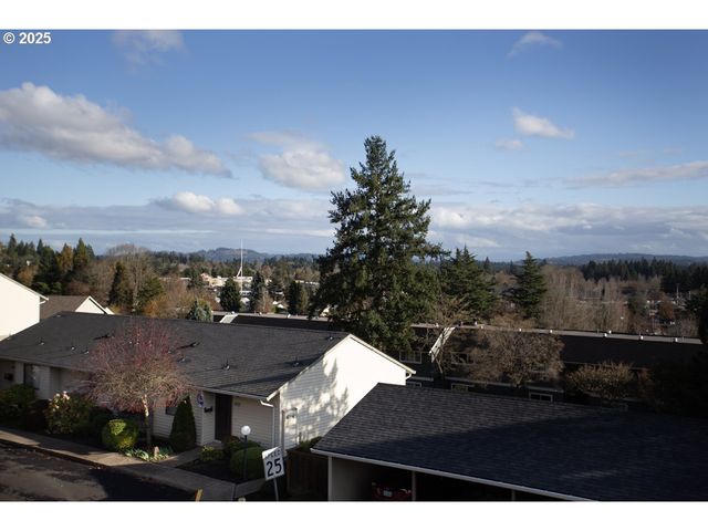 12160 Sw ROYAL Ct B, King City, OR 97224